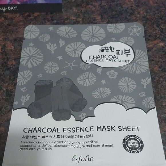 Bakuchiol Hand Mask with Squalane - Floral Design - Picture 4 of 7